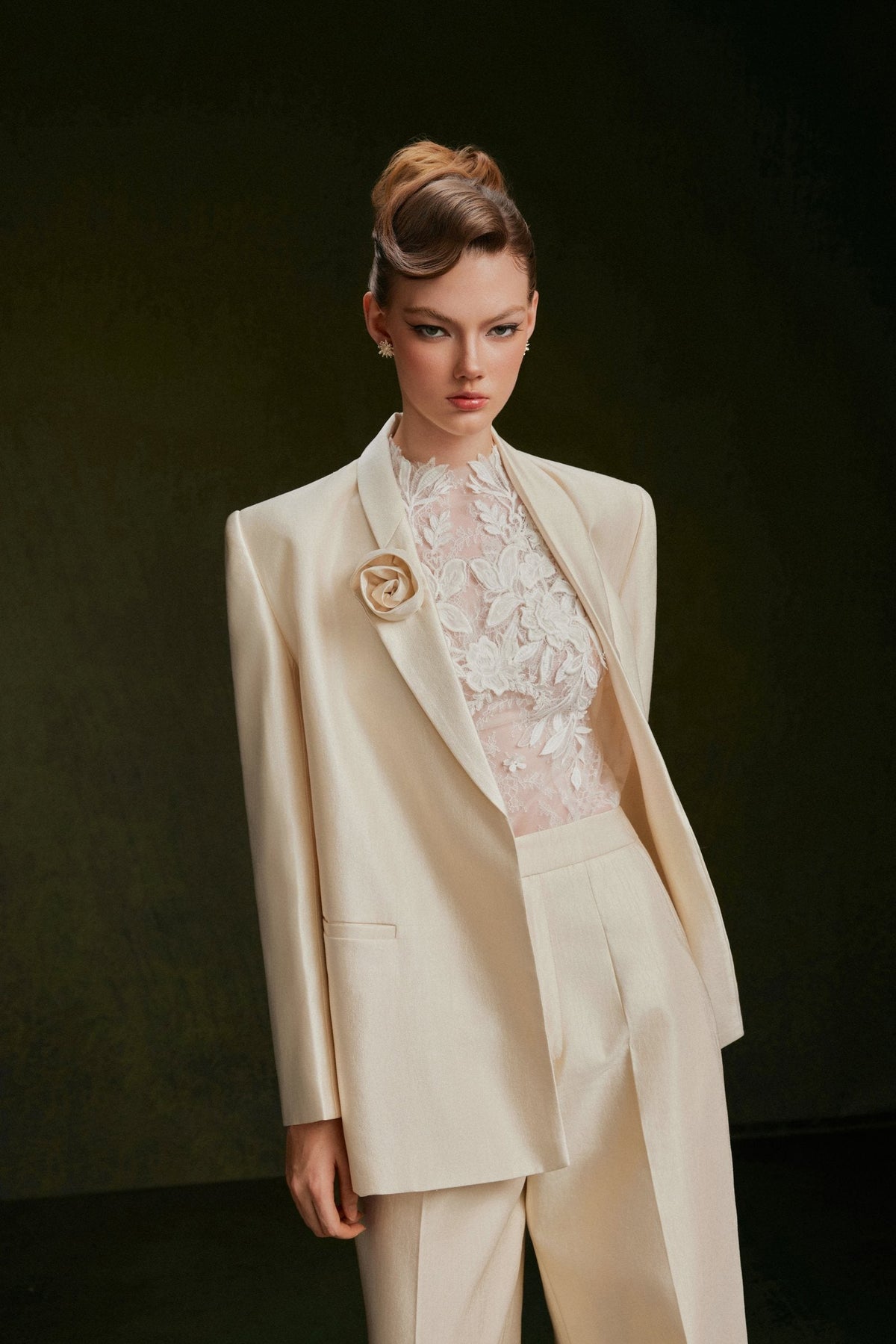 Vontier de Montier Tailored Textured Blazer Cream Beige