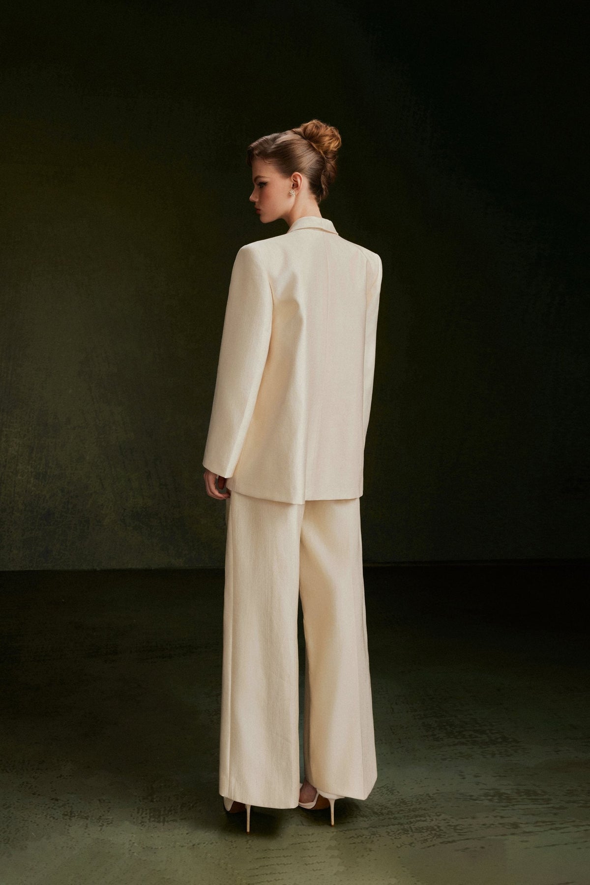 Vontier de Montier Tailored Textured Pants Cream Beige